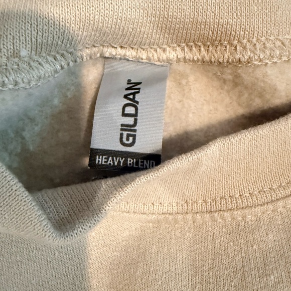 Gildan Cream Sweatshirt with Leopard Print Patch - Picture 2 of 2